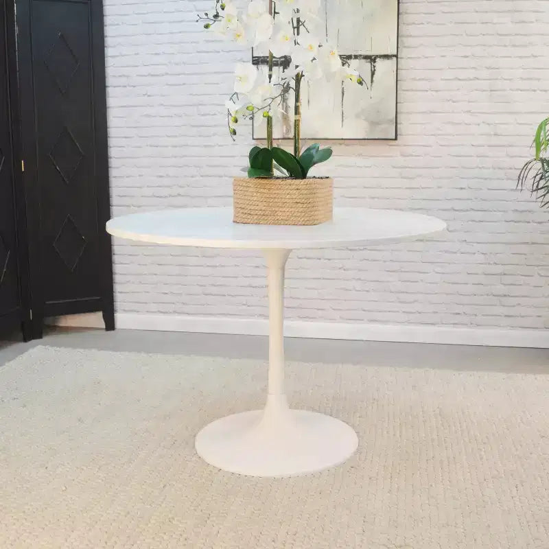 Carolina Living 40 Zaha Round Marble Top Dining Table